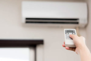 湿度が高い時はエアコンとサーキュレーターで湿度コントロール！