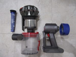 ダイソンの白い粉を分解掃除してみた