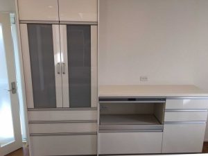 「web内覧会」カップボード、キッチンのオプション、ベビーゲート