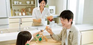 理想のキッチンとは？対面型を望む人が多い理由