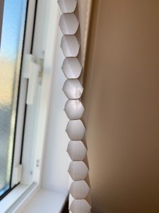 ハニカムスクリーンの効果は？結露は増えるの？サーモスII-Hに設置して調べてみた